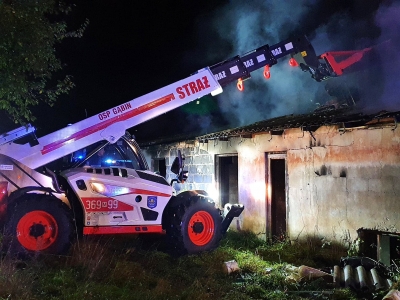 Ładowarka Bobcat pomaga polskiej straży pożarnej